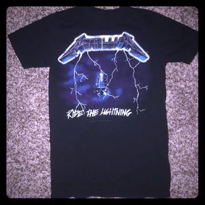 Metallica “ride the lightning” black band tee